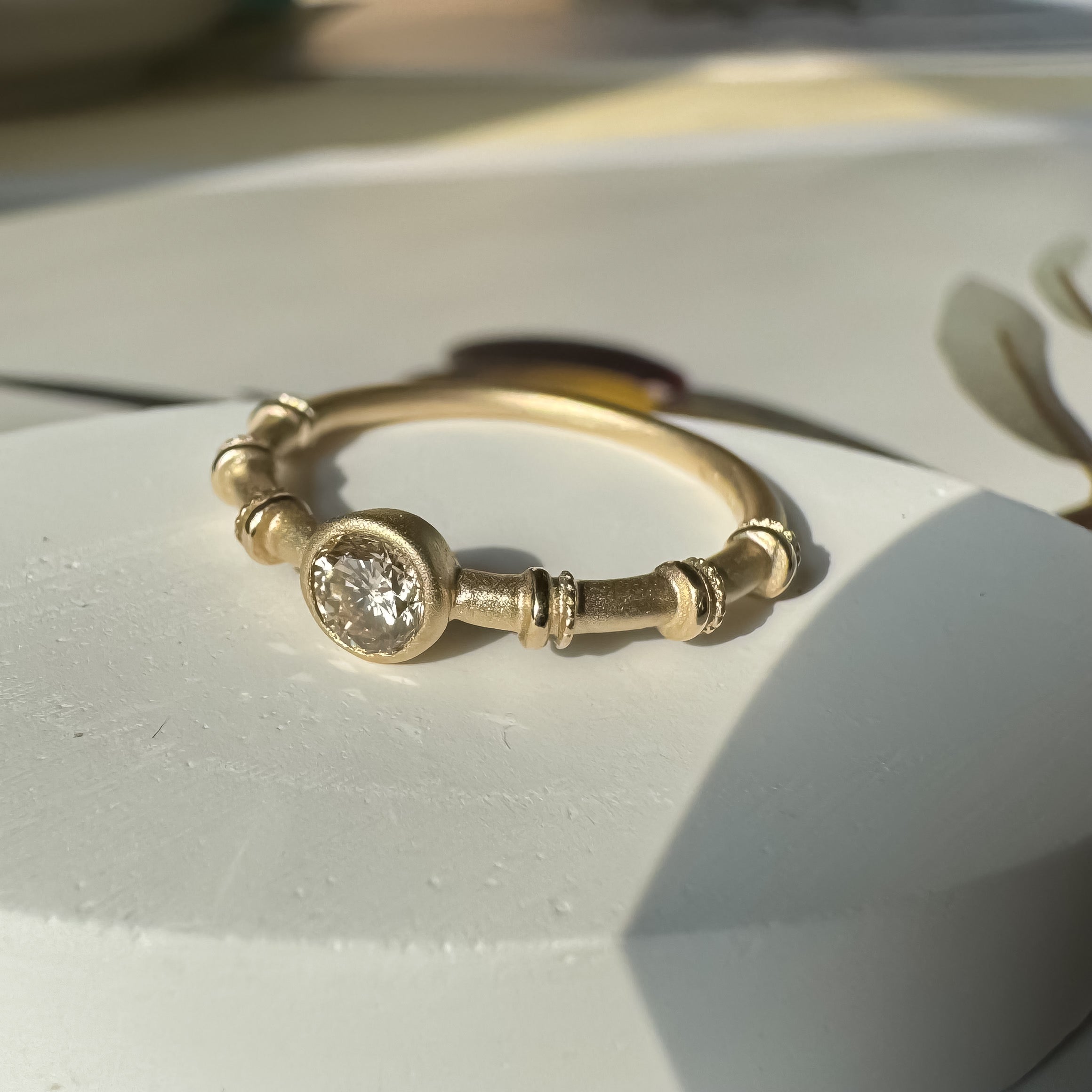 《ブラウンダイヤモンド|Brown Diamond》天然石アートリング