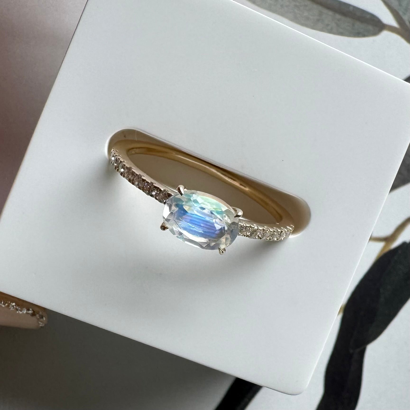 《アンデシンラブラドライト|Andesine Labradorite》虹の石・天然石リング