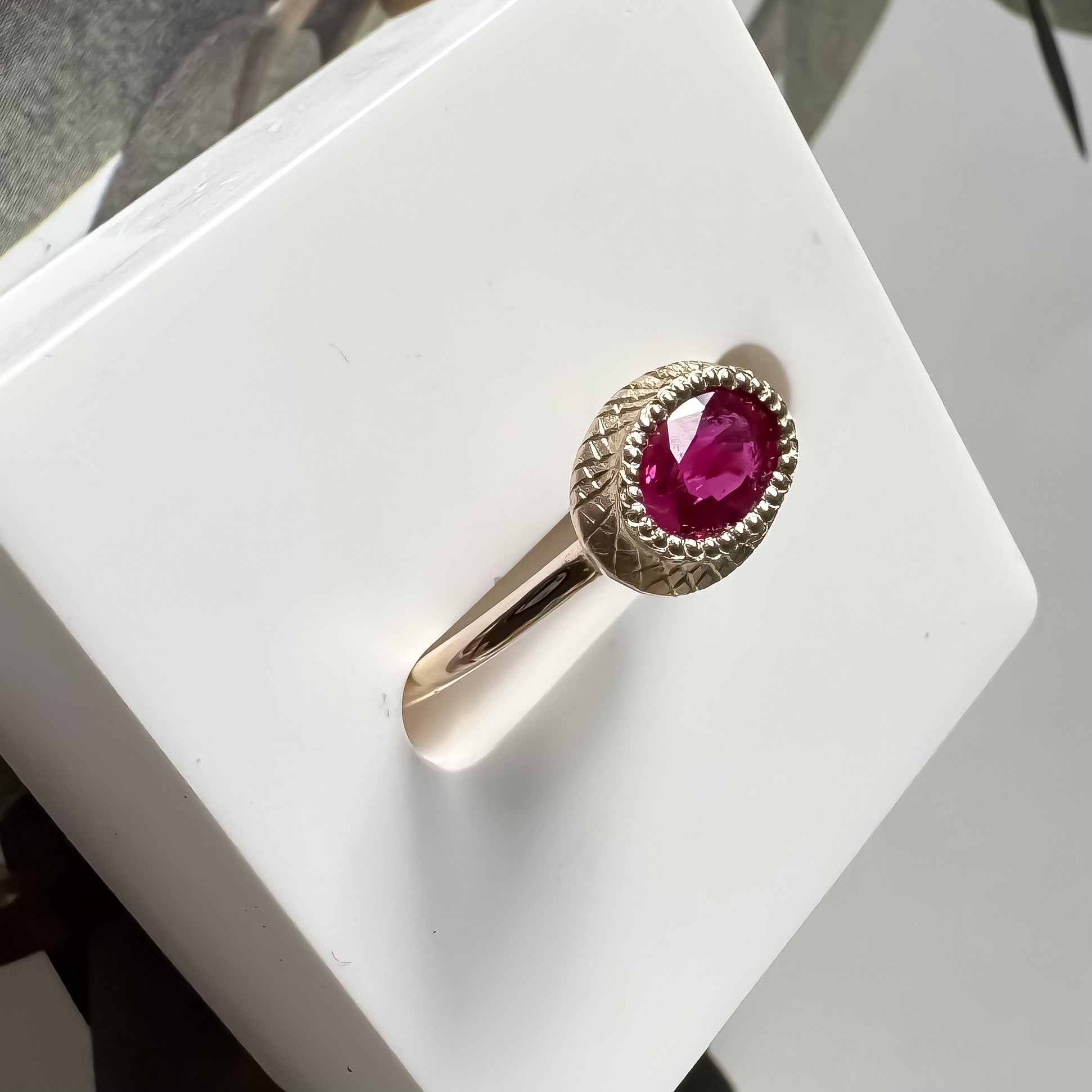 《ルビー|Ruby》ピンクの花・天然石リング
