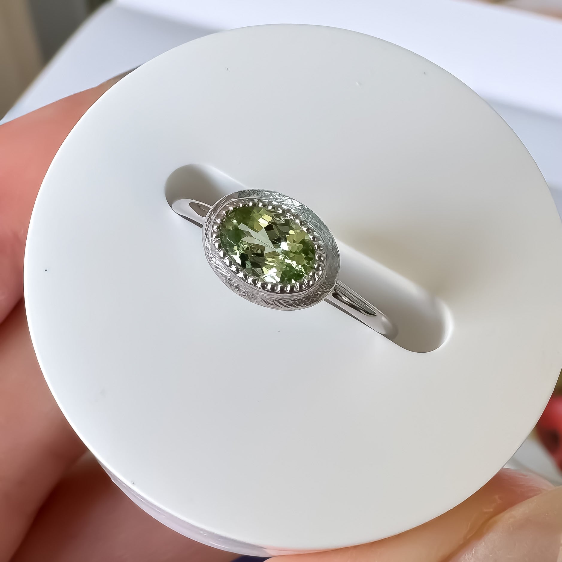 《ミントガーネット|Mint Garnet》カラーチェンジガーネット/天然石リング✴︎silver925