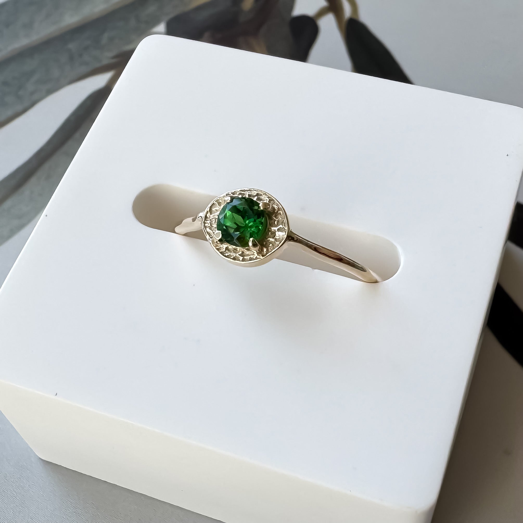 《ツァボライト｜Tsavorite》グリーンガーネット・天然石リング