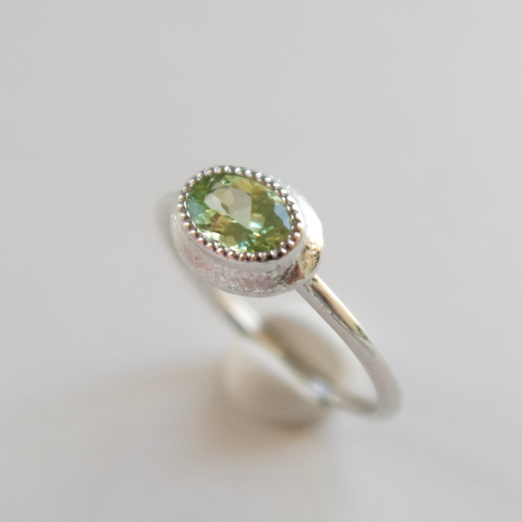 《ミントガーネット｜Mint Garnet》カラーチェンジガーネット／天然石リング✴︎silver925