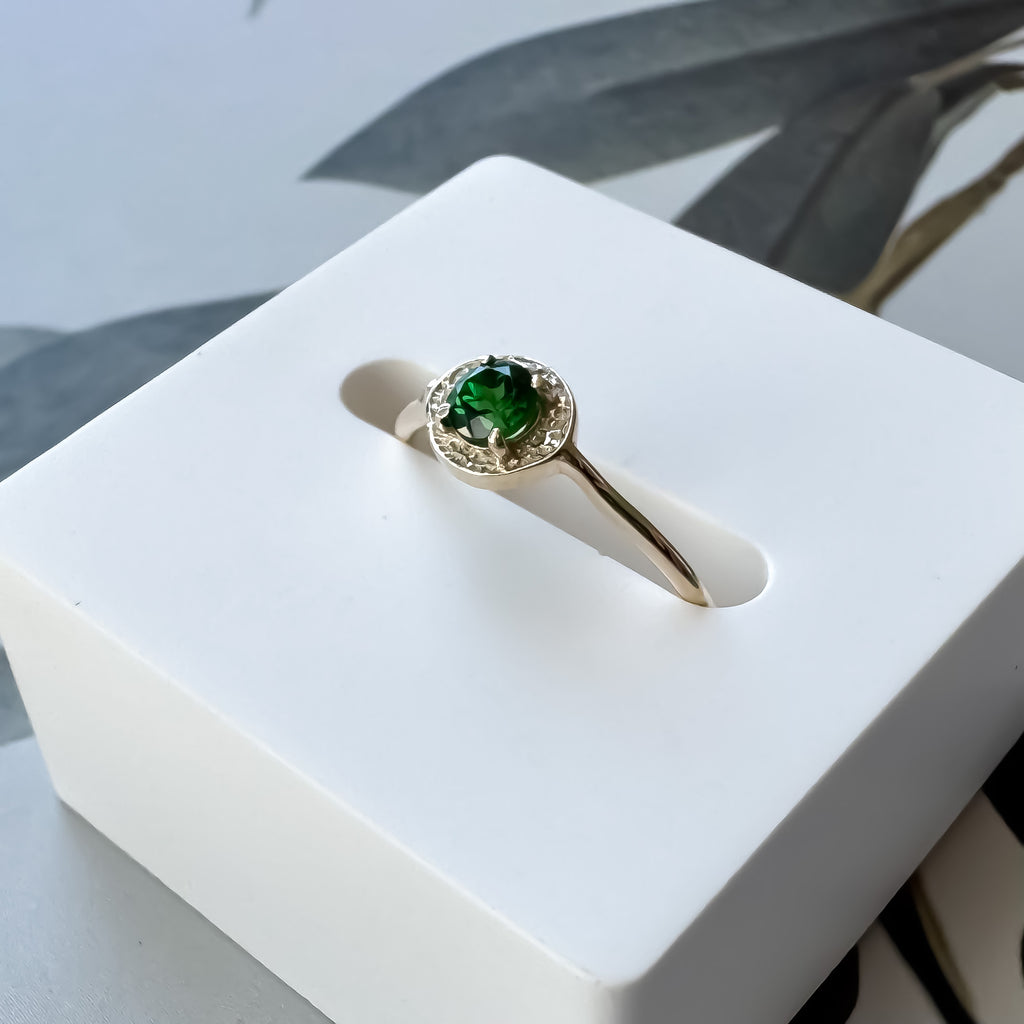 《ツァボライト｜Tsavorite》グリーンガーネット・天然石リング