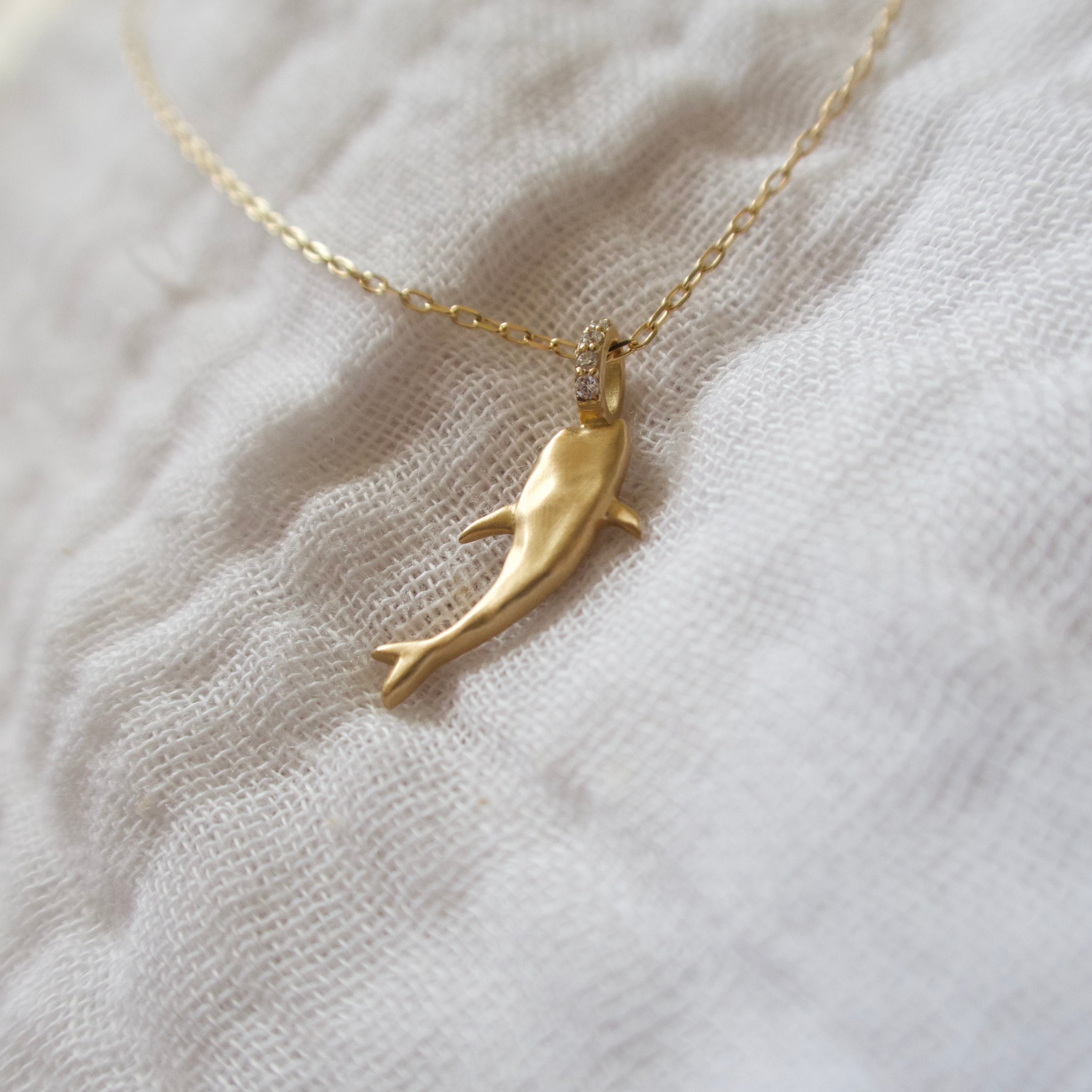 《イルカ／クジラ｜Dolphin & Whale》14KYG ダイヤモンドネックレストップ