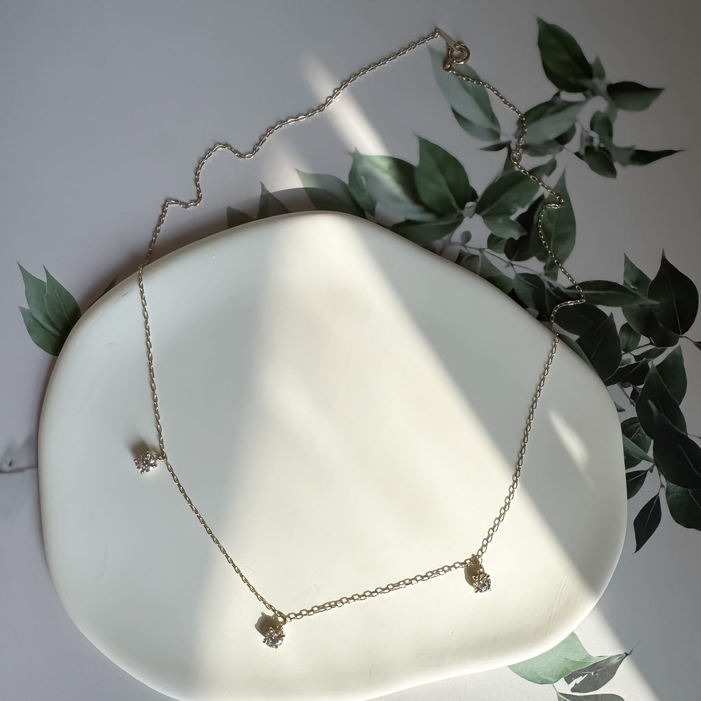 K10YG・Trio Glow《モアサナイトダイアモンド｜Moissanite Diamond》ネックレス