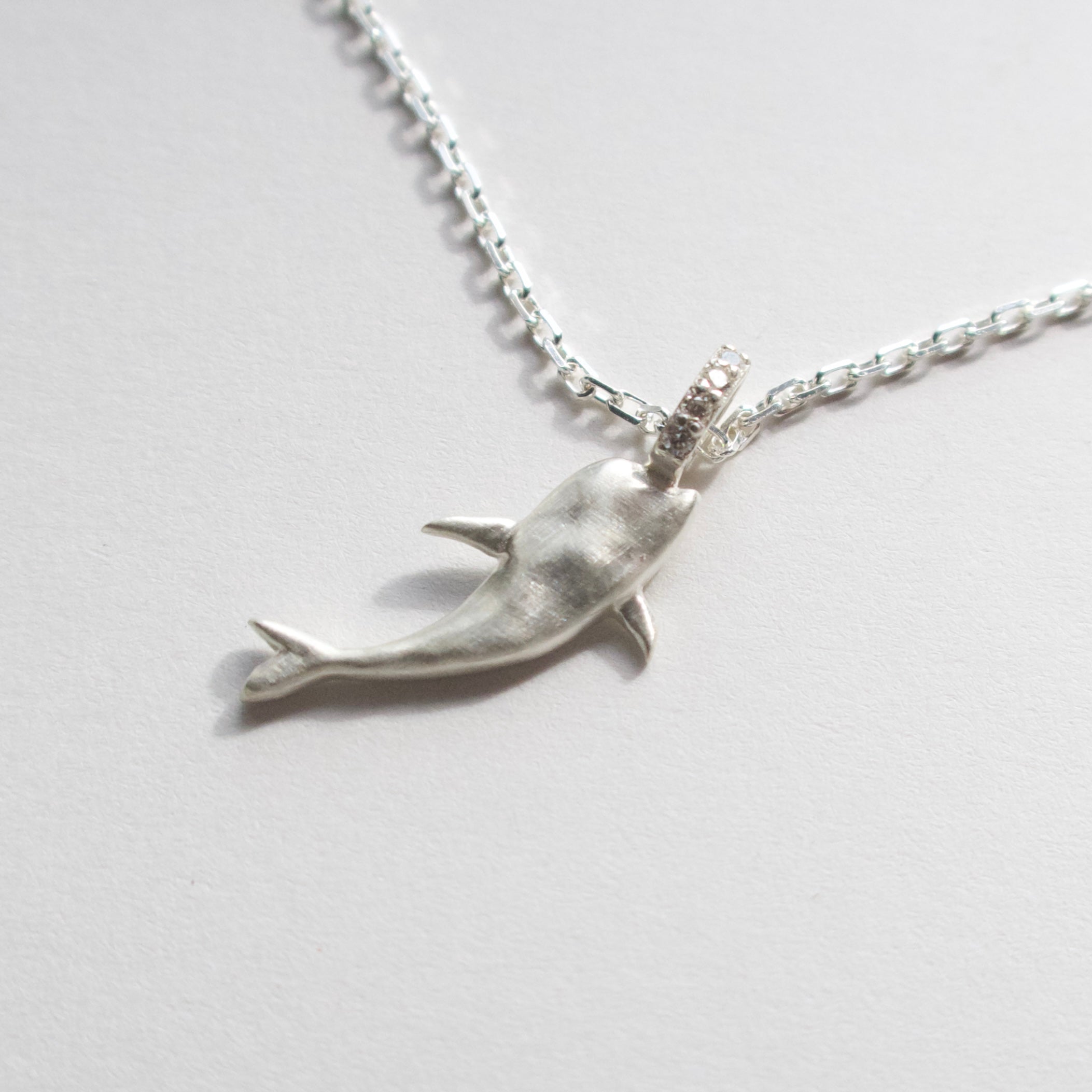 《イルカ／クジラ｜Dolphin ＆Whale》  Silver925  ダイヤモンドネックレストップ