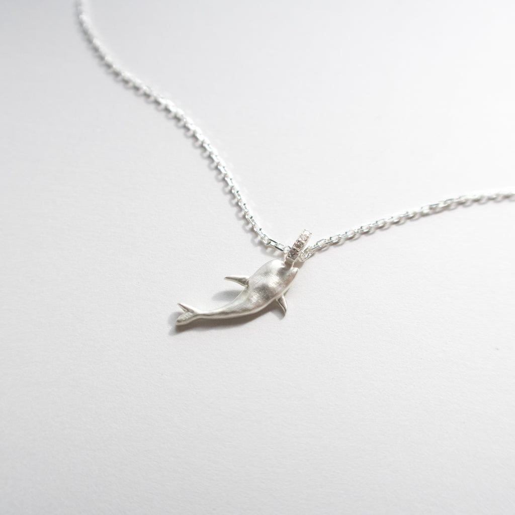 《イルカ／クジラ｜Dolphin ＆Whale》  Silver925  ダイヤモンドネックレストップ