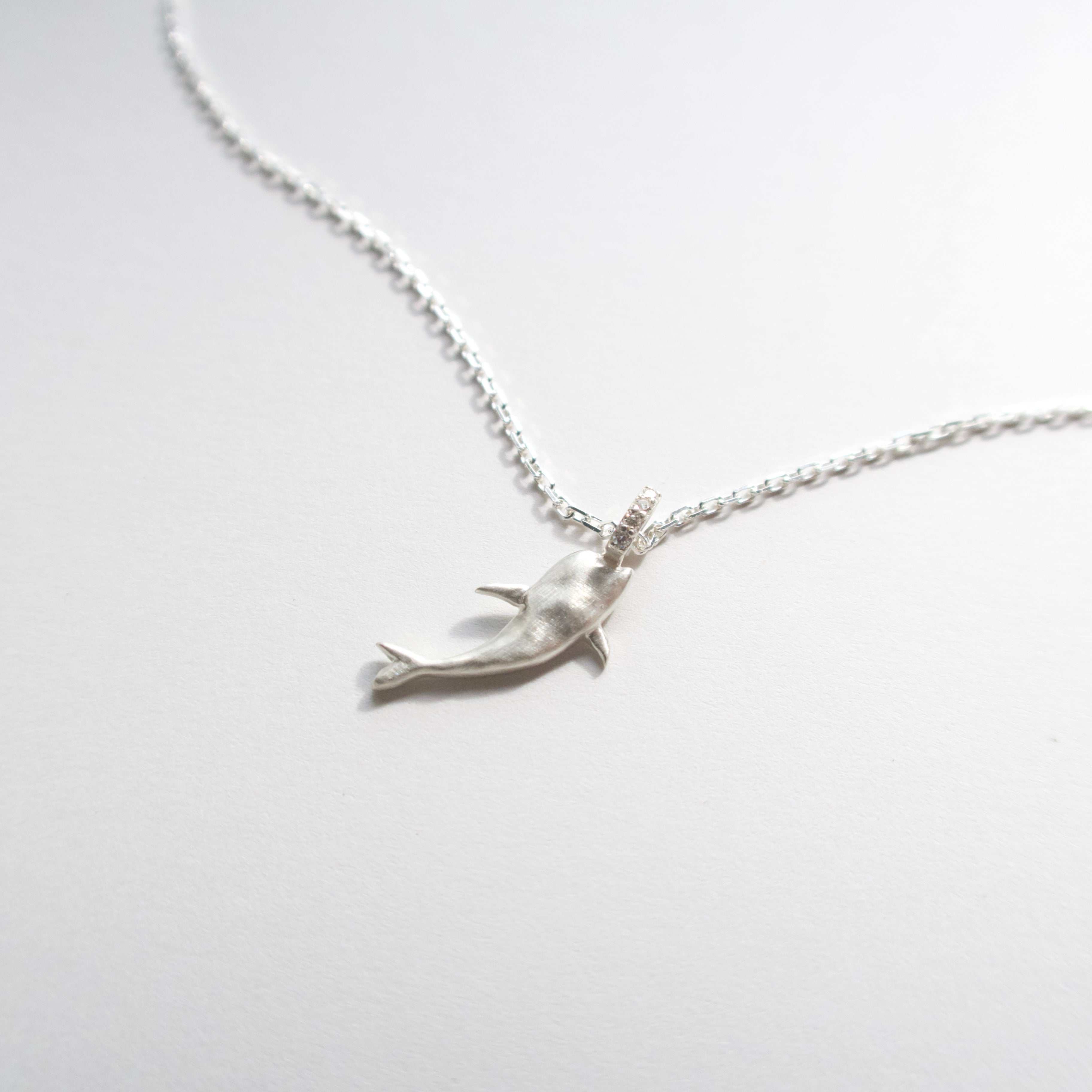 《イルカ／クジラ｜Dolphin ＆Whale》  Silver925  ダイヤモンドネックレストップ