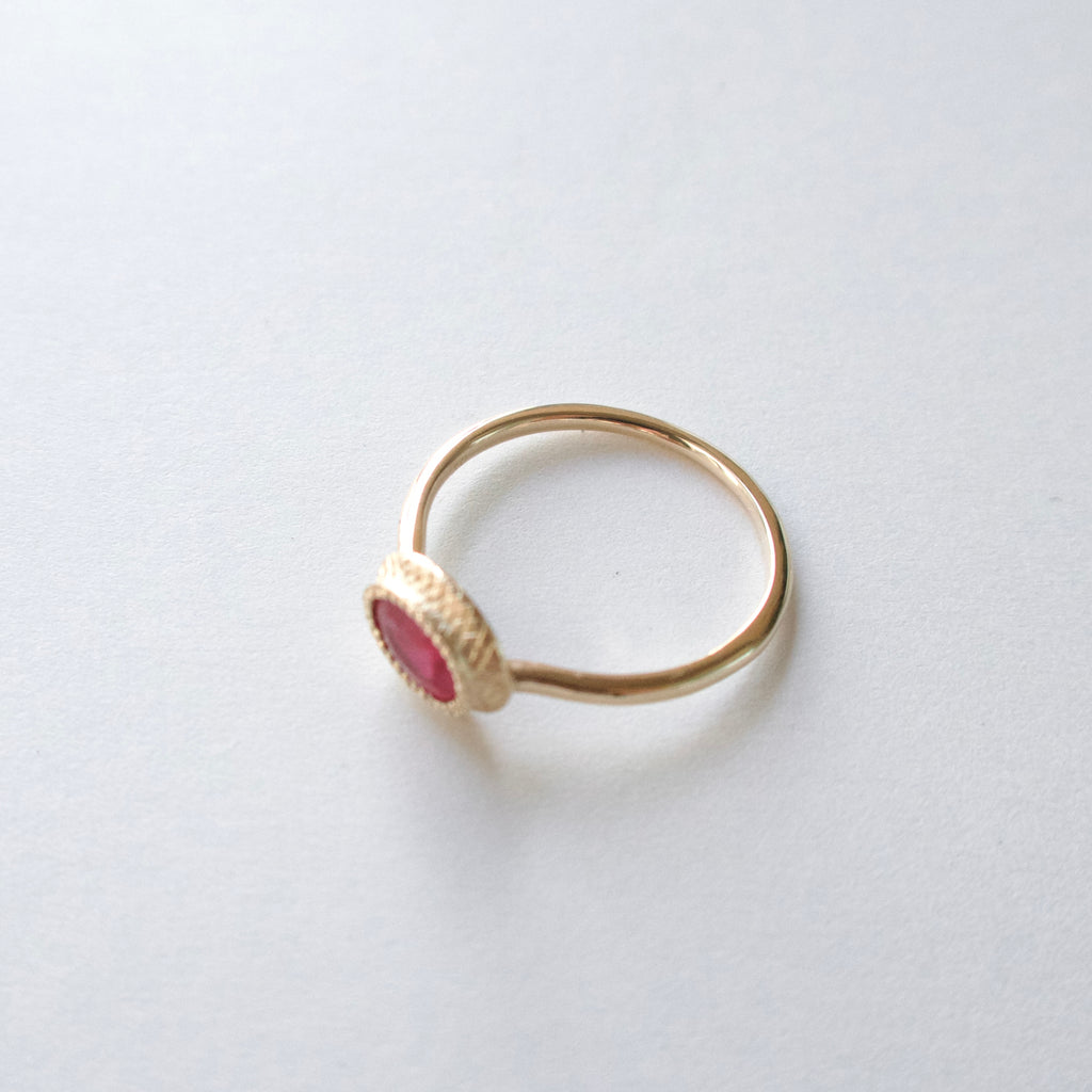 《ルビー｜Ruby》ピンクの花・天然石リング