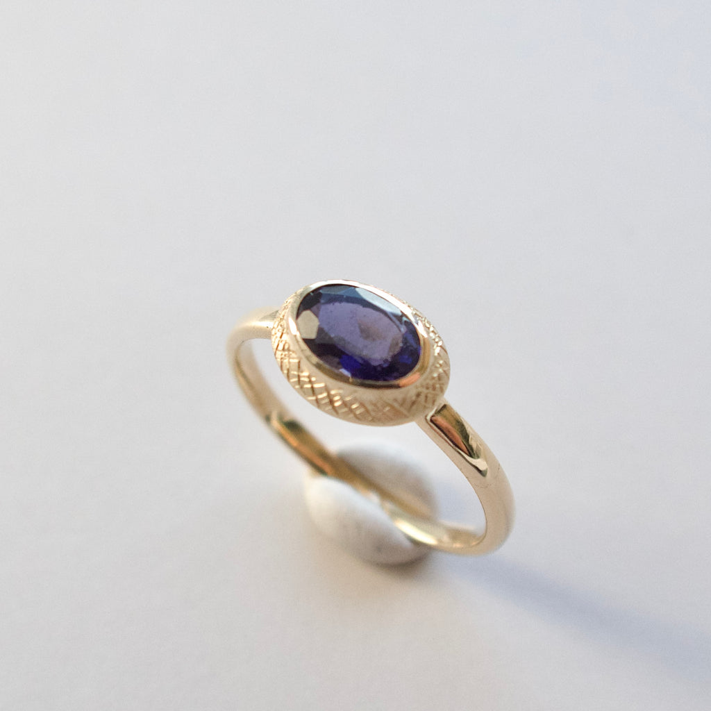 《アイオライトサンストーン｜Iolite Sunstone》【夜空の石】天然石リング